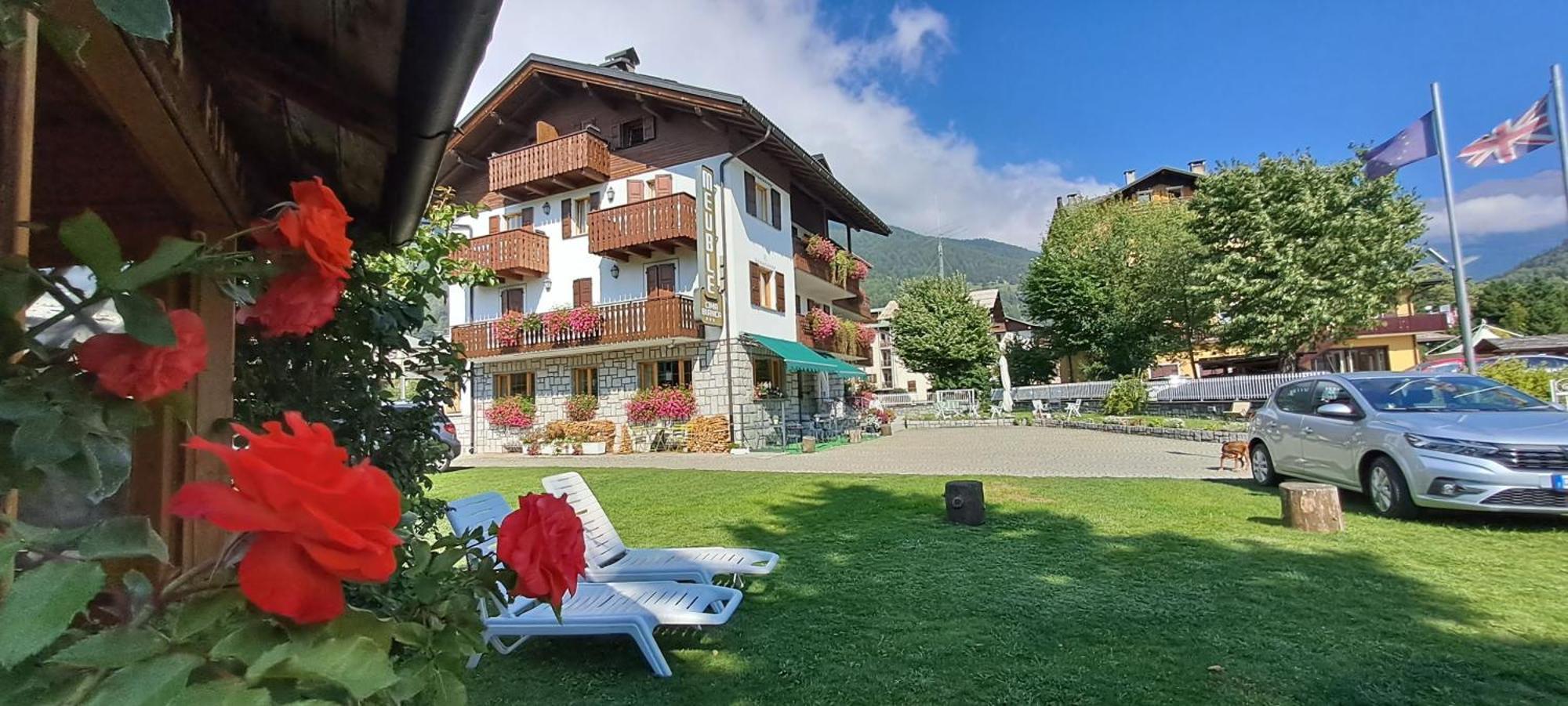 Meuble Cima Bianca Garni Bormio Exterior foto