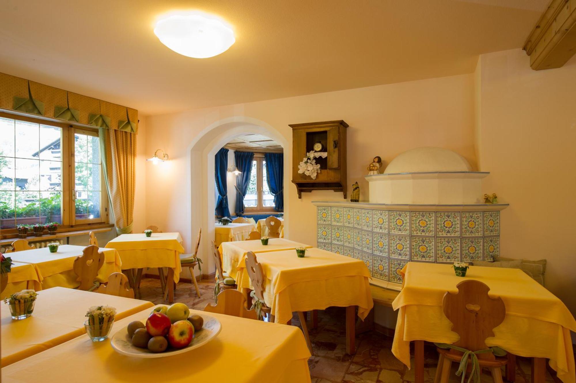 Meuble Cima Bianca Garni Bormio Exterior foto